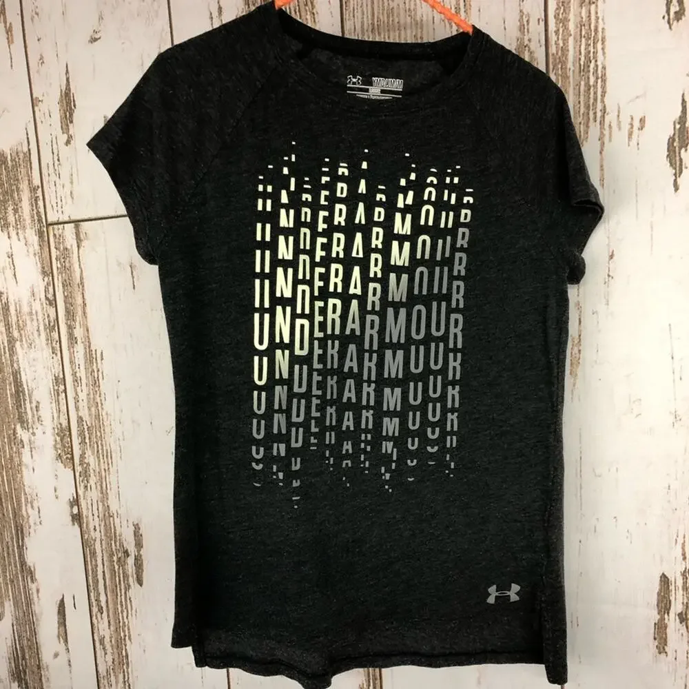 Under Armour, Youth Graphic T-shirt, Medium. In excellent condition!